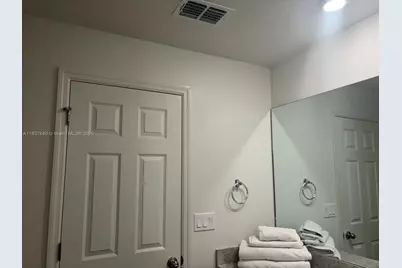 1073 SW Eureka Ave #1073, Port Saint Lucie, FL 34953 - Photo 13