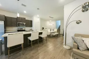 824 SE 18th St, Homestead, FL 33034 - Photo 9