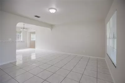 274 SW Bridgeport Dr, Port Saint Lucie, FL 34953 - Photo 11