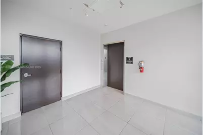 8265 NW 41st St #C-307, Doral, FL 33166 - Photo 25