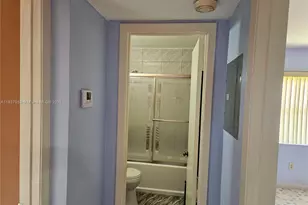 855 NE 209th St, Miami, FL 33179 - Photo 5