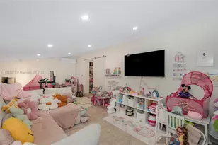 9865 SW 16th St, Miami, FL 33165 - Photo 27