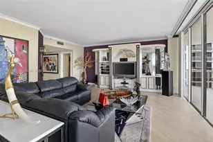 20281 E Country Club Dr, Aventura, FL 33180 - Photo 9