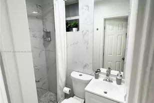 2035 NW 34th St, Miami, FL 33142 - Photo 11