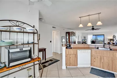 2215 Cypress Island Dr #707, Pompano Beach, FL 33069 - Photo 9