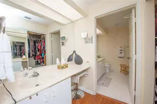 2510 SE 7th Pl, Homestead, FL 33033 - Photo 11