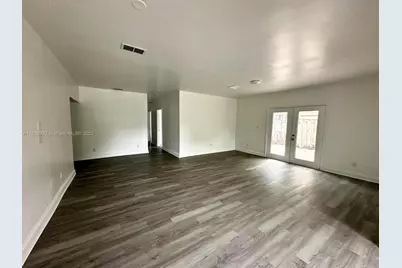 1645 NE 175th St, North Miami Beach, FL 33162 - Photo 7