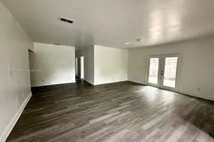 1645 NE 175th St, North Miami Beach, FL 33162 - Photo 7