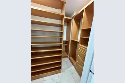 5401 Collins Ave #514, Miami Beach, FL 33140 - Photo 31