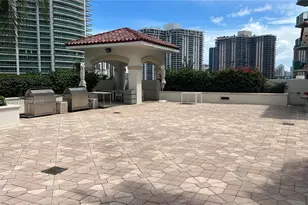 19900 E Country Club Dr, Aventura, FL 33180 - Photo 15