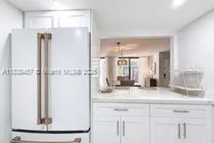 350 Grapetree Dr, Key Biscayne, FL 33149 - Photo 13