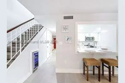 350 Grapetree Dr #405, Key Biscayne, FL 33149 - Photo 9