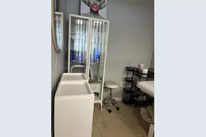 3250 NE 1st Ave #303, Miami, FL 33137 - Photo 23