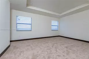 8853 NW 155th Ter, Miami Lakes, FL 33018 - Photo 9