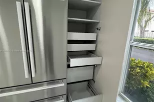 1470 Sweetbay Way, Hollywood, FL 33019 - Photo 31