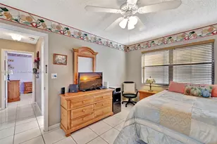 5911 Epsom Ln, Davie, FL 33331 - Photo 29
