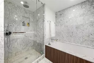 1000 Brickell Plaza, Miami, FL 33131 - Photo 13