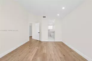 13412 NW 5th Ct, Plantation, FL 33325 - Photo 9
