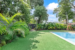 266 NE 117th St, Miami, FL 33161 - Photo 49