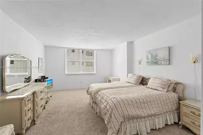 5001 Collins Ave #4G, Miami Beach, FL 33140 - Photo 21