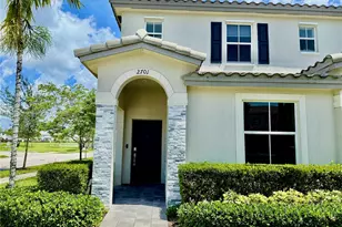 2701 SE 15th St, Homestead, FL 33035 - Photo 1
