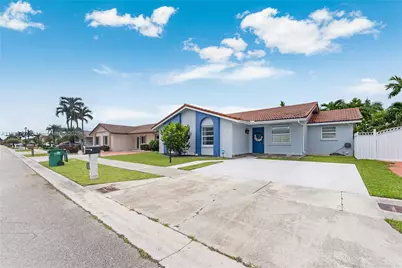 1060 NW 128th Ct, Miami, FL 33182 - Photo 3