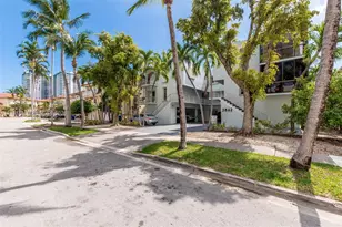 3862 NE 171 St, North Miami Beach, FL 33160 - Photo 3
