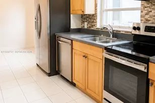 3862 NE 171 St, North Miami Beach, FL 33160 - Photo 15