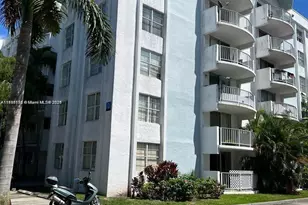 498 NW 165th St Rd, Miami, FL 33169 - Photo 1