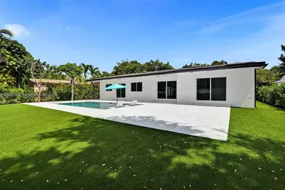 1840 NE 199th St, Miami, FL 33179 - Photo 37