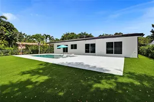 1840 NE 199th St, Miami, FL 33179 - Photo 37