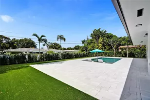 1840 NE 199th St, Miami, FL 33179 - Photo 39