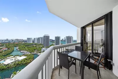 2000 Island Blvd #2409, Aventura, FL 33160 - Photo 1