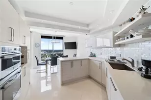 2000 Island Blvd, Aventura, FL 33160 - Photo 5