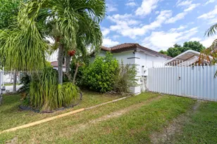 25237 SW 133rd Pl, Homestead, FL 33032 - Photo 5