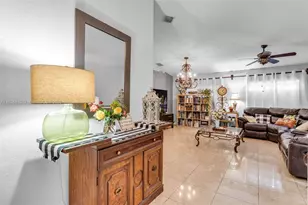 25237 SW 133rd Pl, Homestead, FL 33032 - Photo 11