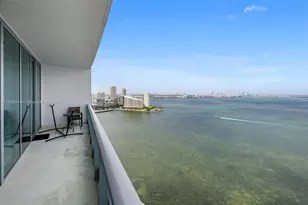 1331 Brickell Bay Dr, Miami, FL 33131 - Photo 3