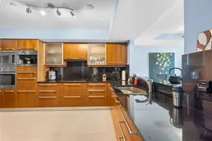 1331 Brickell Bay Dr, Miami, FL 33131 - Photo 13