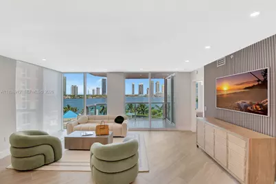 3370 Hidden Bay Dr #812, Aventura, FL 33180 - Photo 3