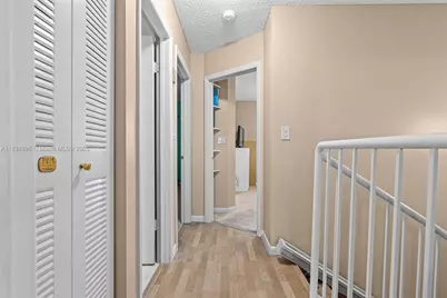 2385 W 69th St #2385-B, Hialeah, FL 33016 - Photo 43
