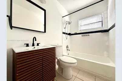 2406 N 28th Ave, Hollywood, FL 33020 - Photo 9