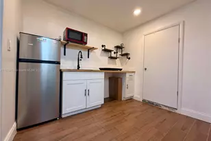 2406 N 28th Ave, Hollywood, FL 33020 - Photo 15