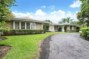7805 SW 141st St, Palmetto Bay, FL 33158 - Photo 1