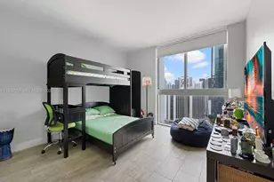 500 Brickell Ave, Miami, FL 33131 - Photo 21