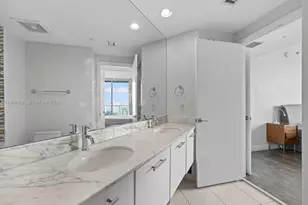 500 Brickell Ave, Miami, FL 33131 - Photo 19