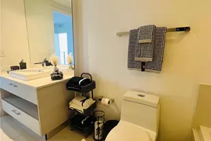 55 SW 9th St, Miami, FL 33130 - Photo 7