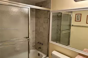 371 S Hollybrook Dr, Pembroke Pines, FL 33025 - Photo 37