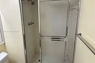 371 S Hollybrook Dr, Pembroke Pines, FL 33025 - Photo 31