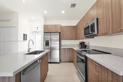 8301 NW 41st St #B-303, Doral, FL 33166 - Photo 5