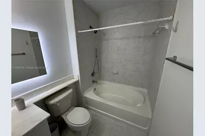 234 NE 3rd St #905, Miami, FL 33132 - Photo 15